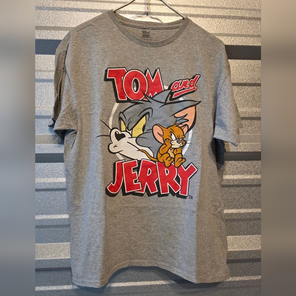 Tom and Jerry Gray Short Sleeve Tee